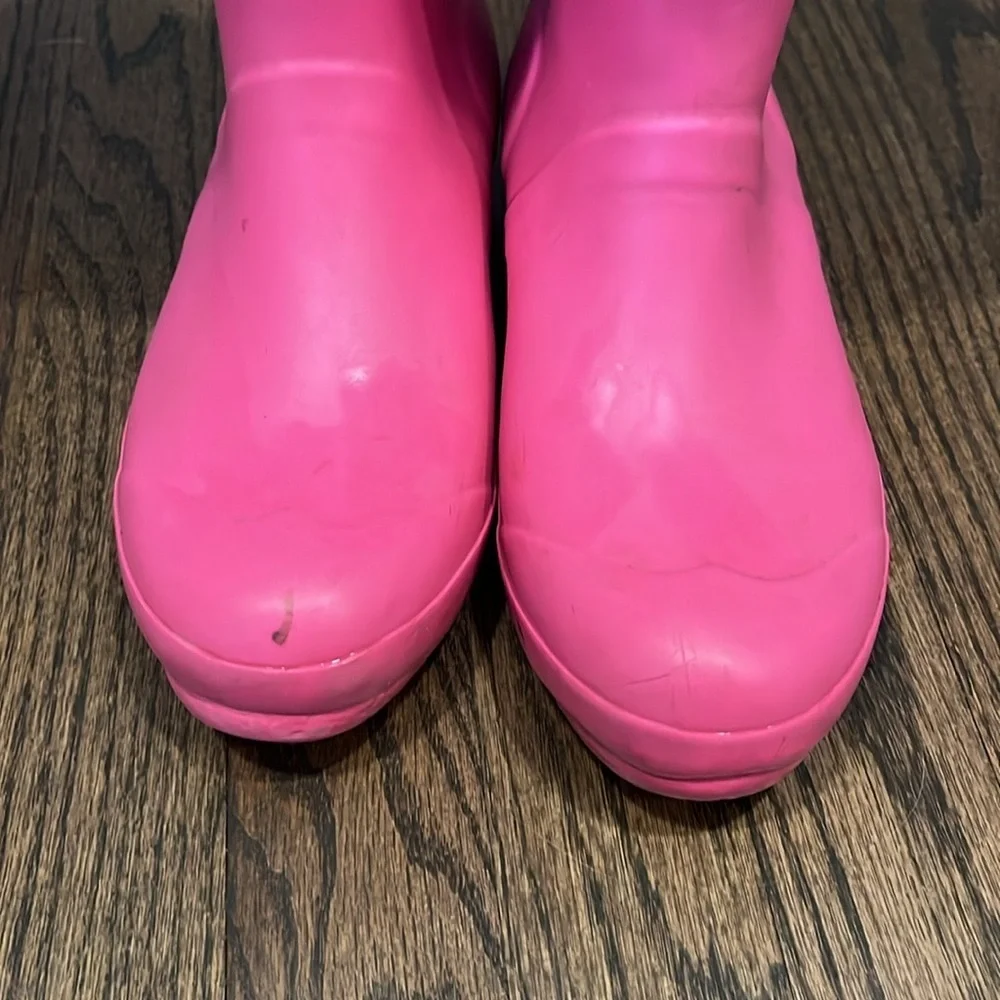 Hunter boots pink
